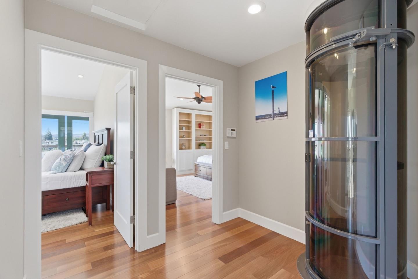 2974 East Cliff Drive