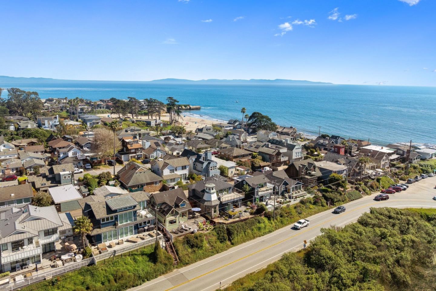 2974 East Cliff Drive