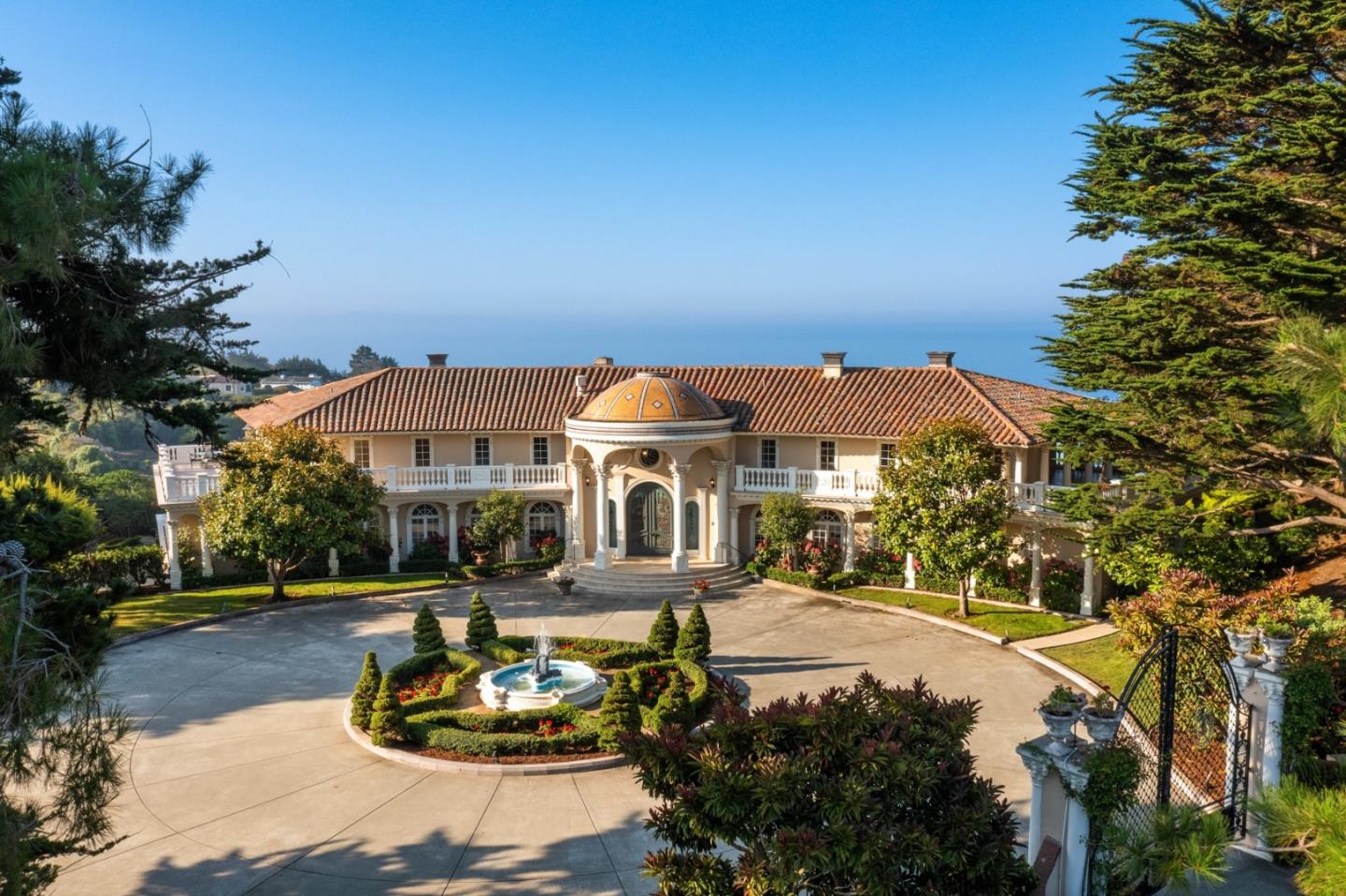 112 Holiday Drive