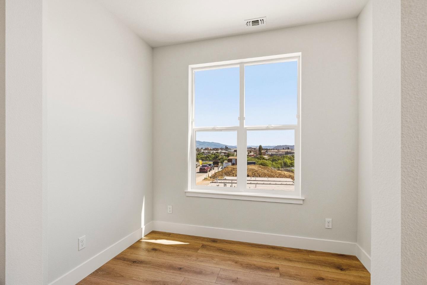 141 Skyline Vista Way
