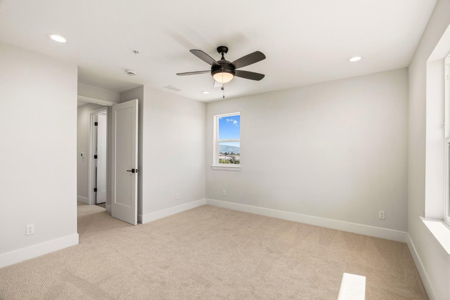141 Skyline Vista Way