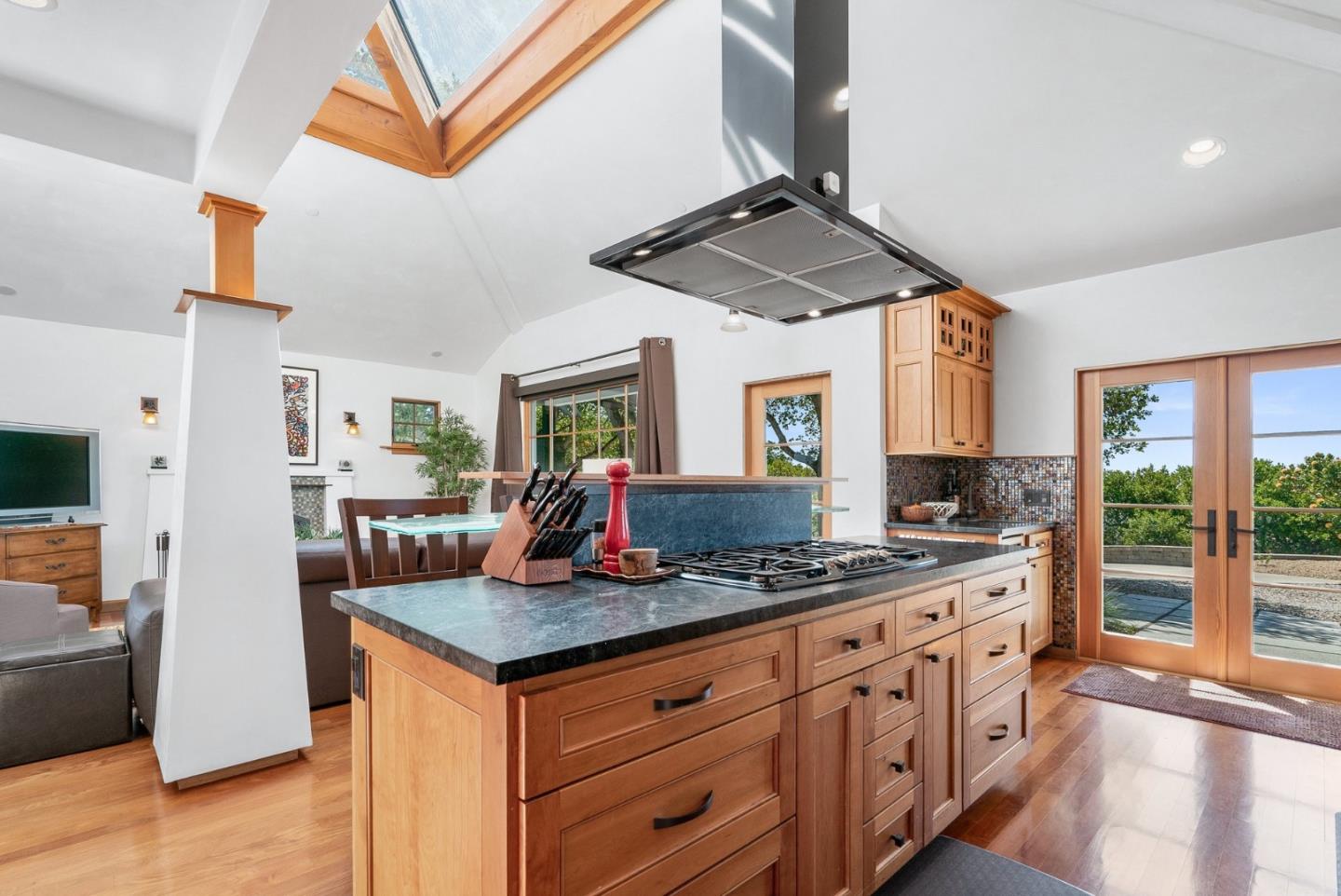 1205 Eagle Hill Road