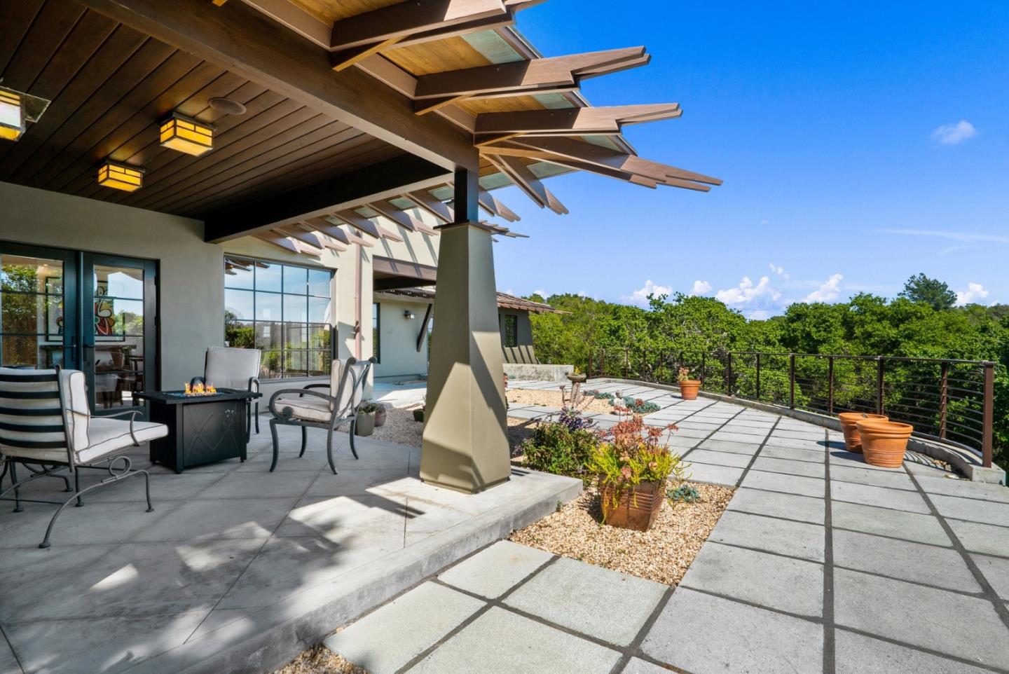 1205 Eagle Hill Road