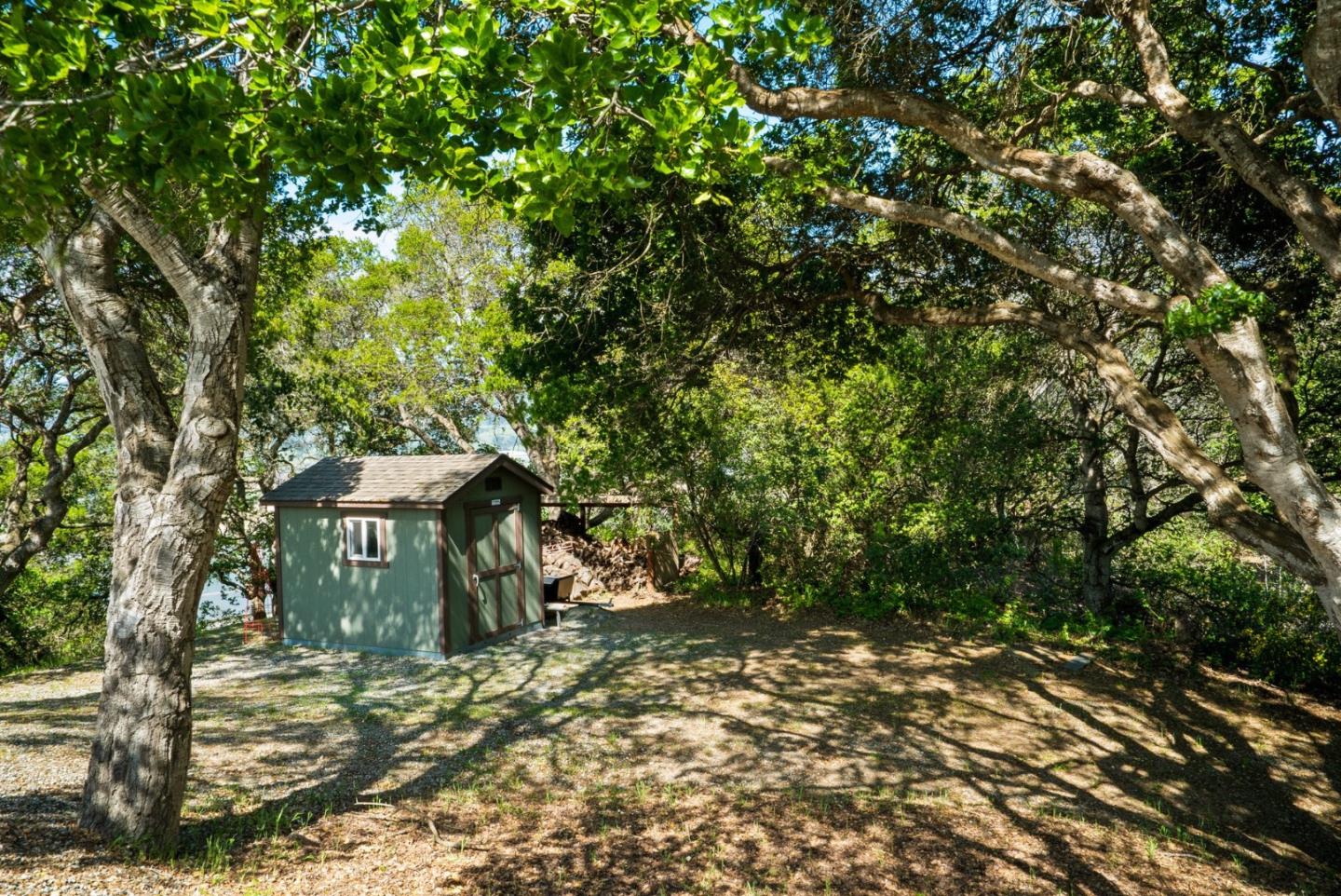 1205 Eagle Hill Road