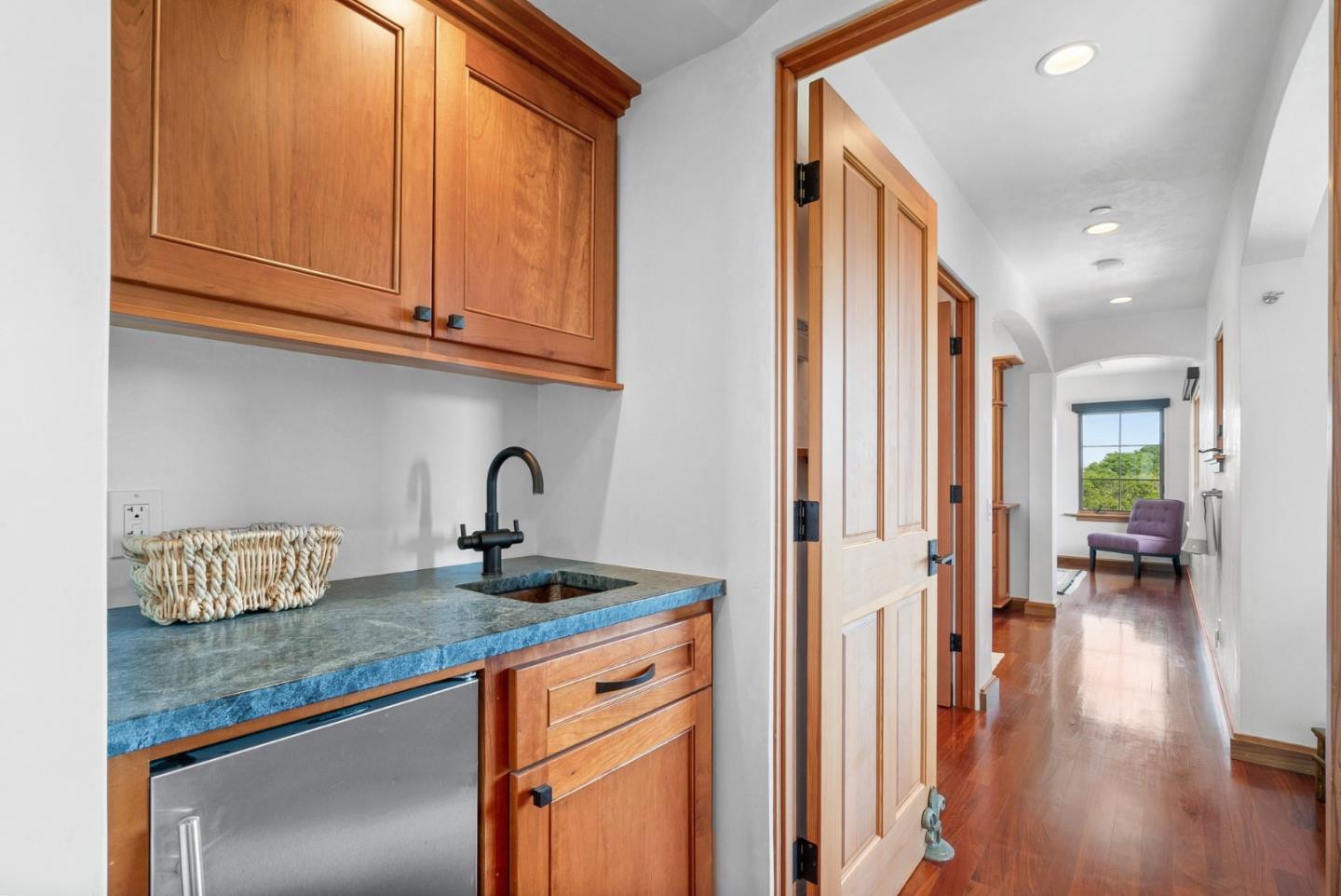 1205 Eagle Hill Road
