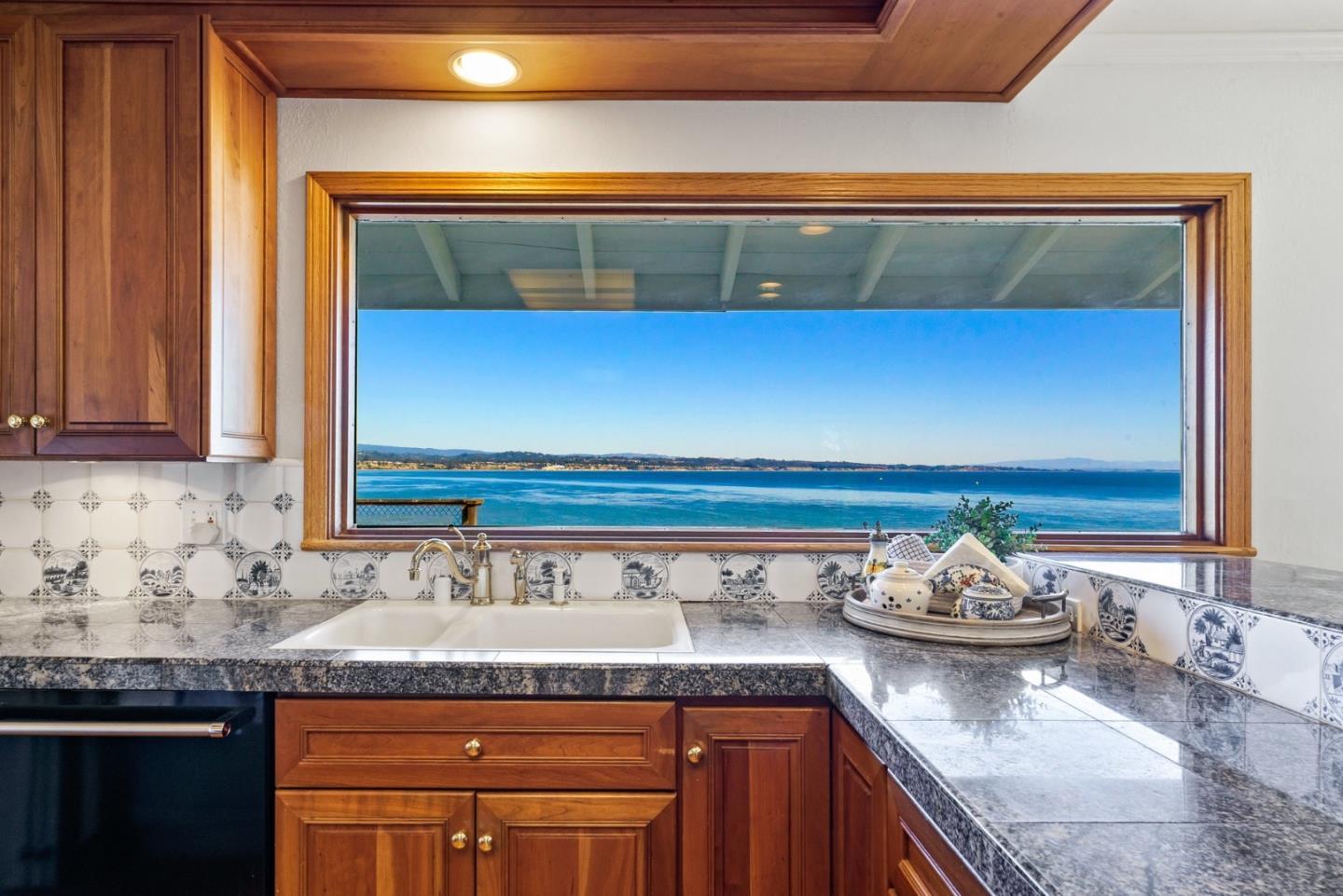 4250 Opal Cliff DR