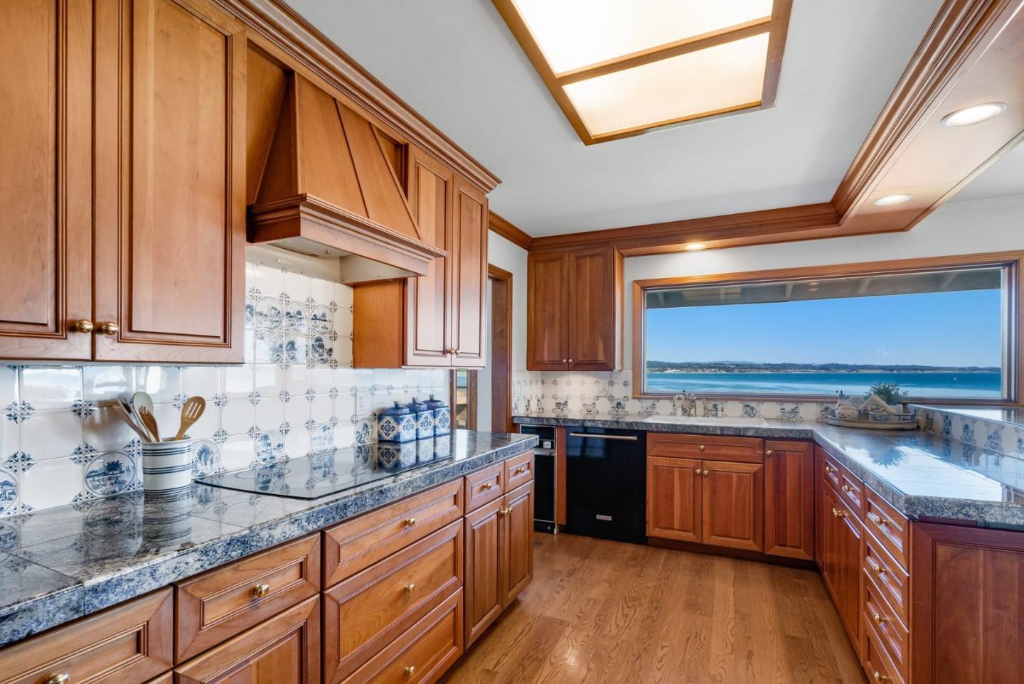 4250 Opal Cliff DR