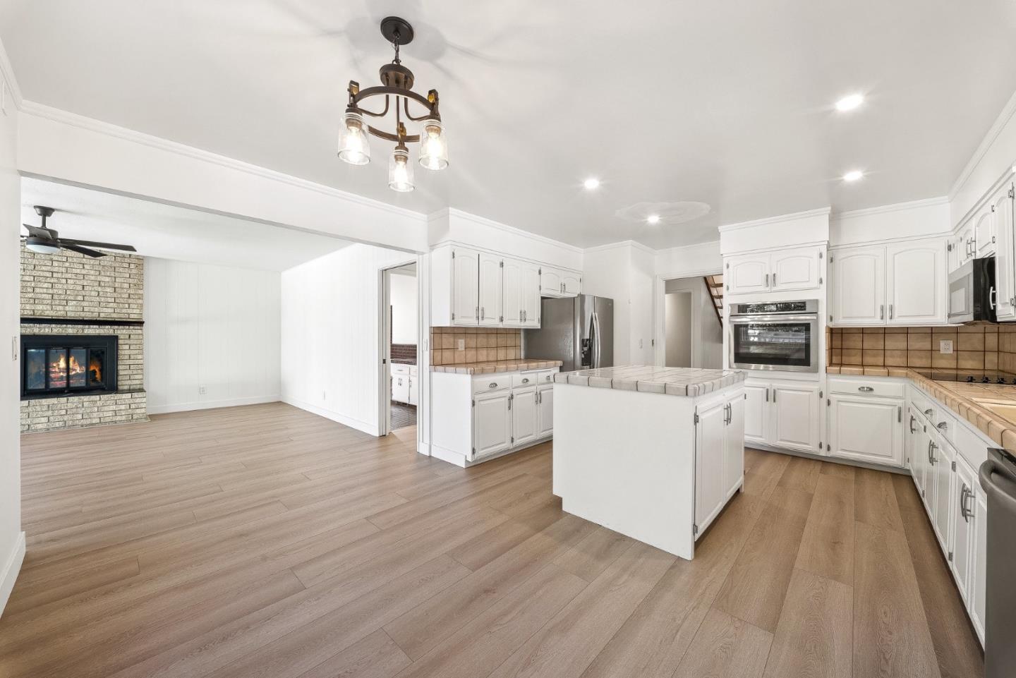 623 High ST