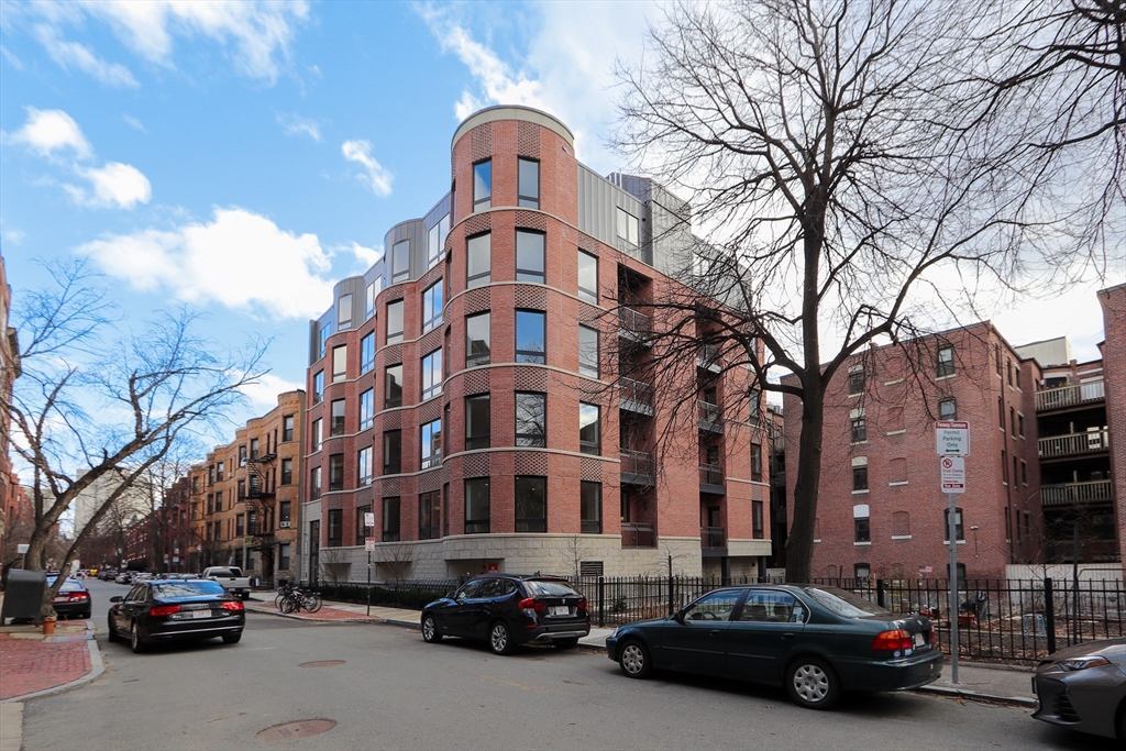 50 Symphony Rd # 404