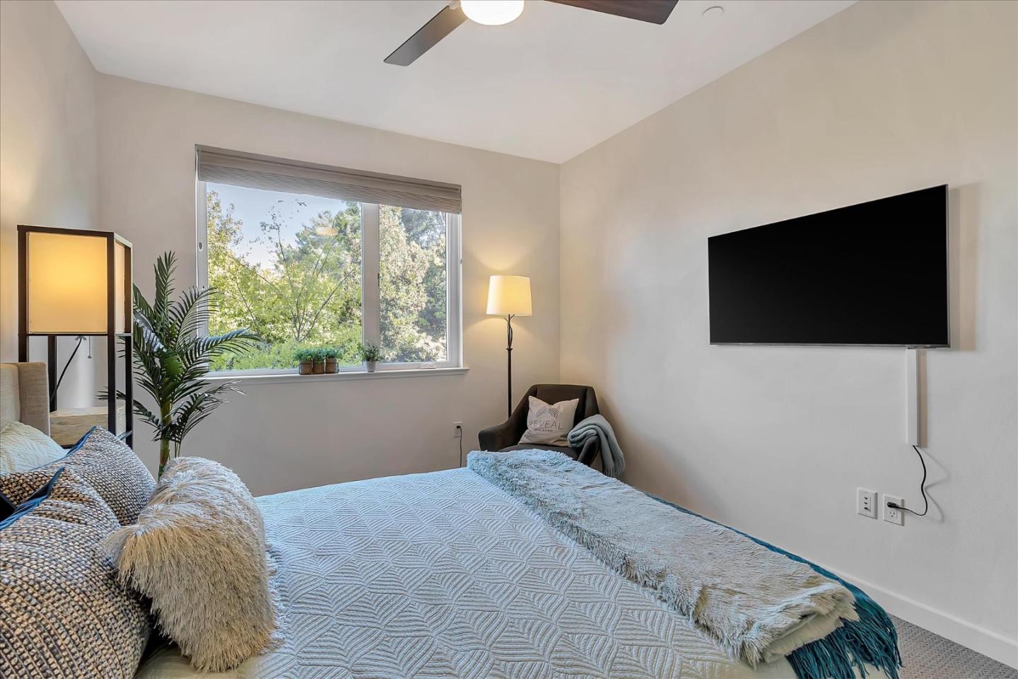 400 El Camino Real Unit: 214