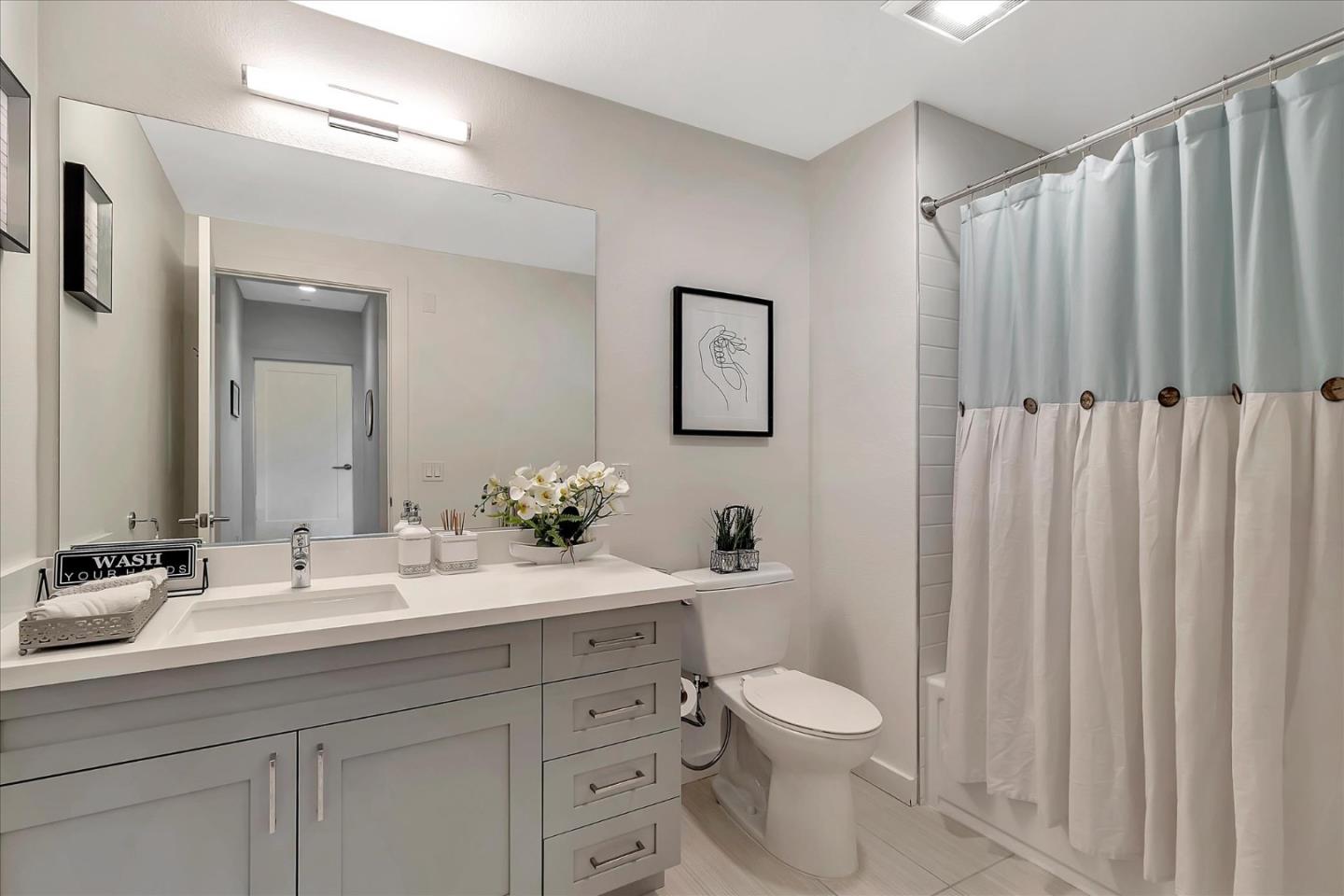 400 El Camino Real Unit: 214