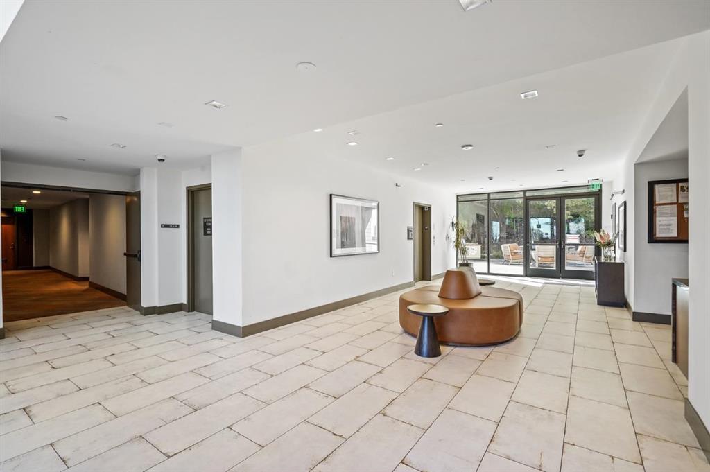 400 El Camino Real Unit: 214