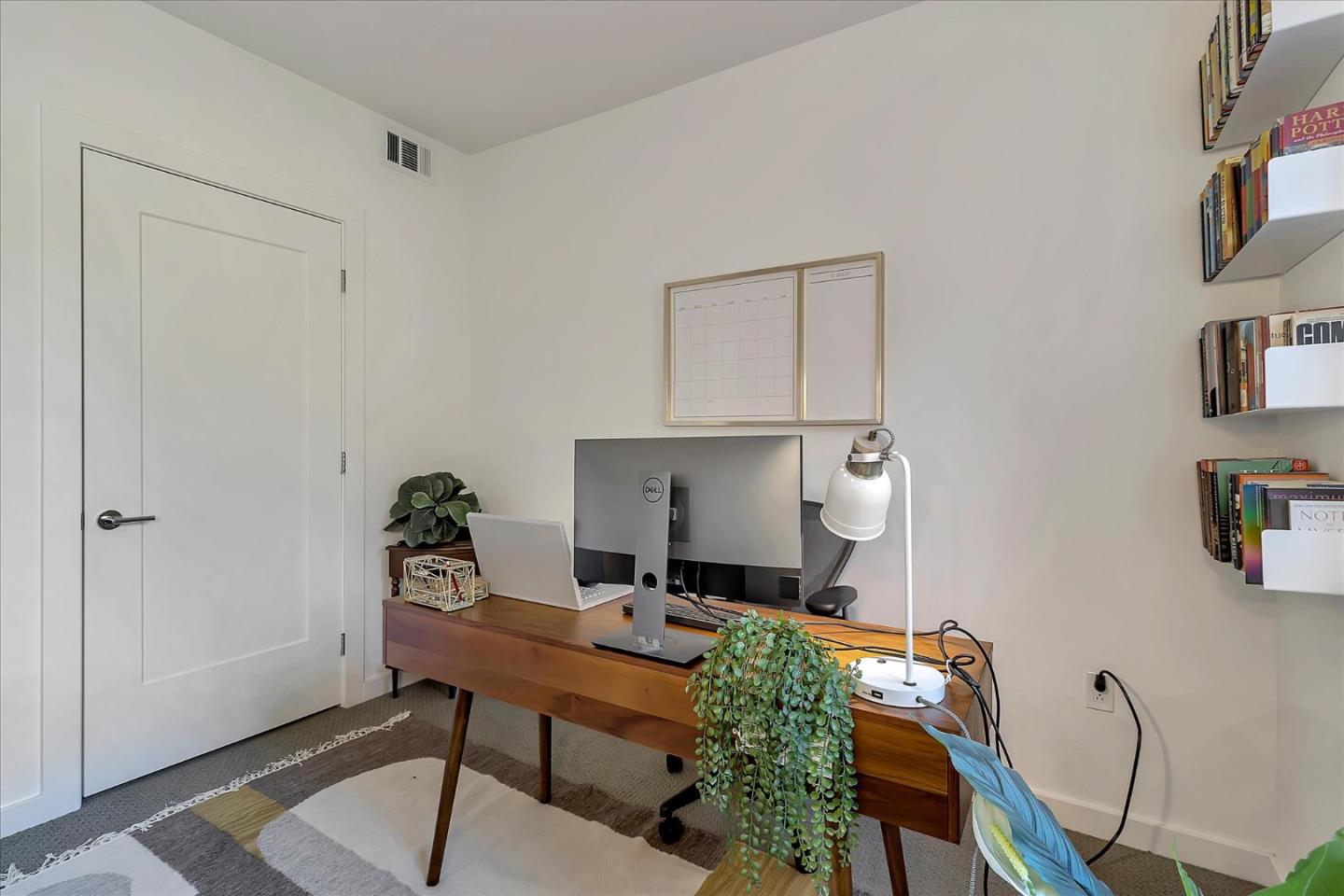 400 El Camino Real Unit: 214