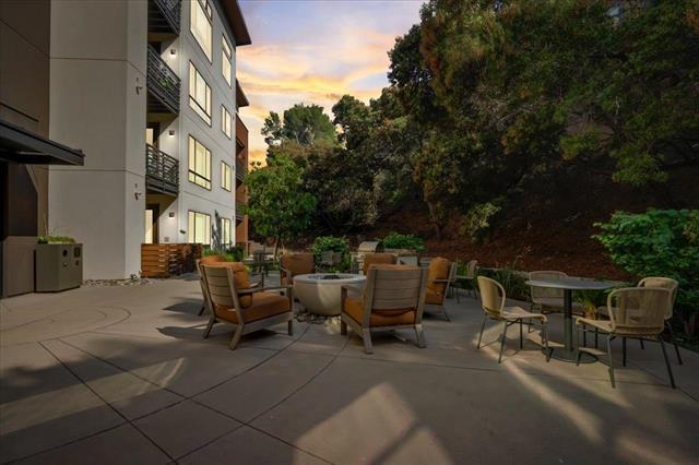 400 El Camino Real Unit: 214