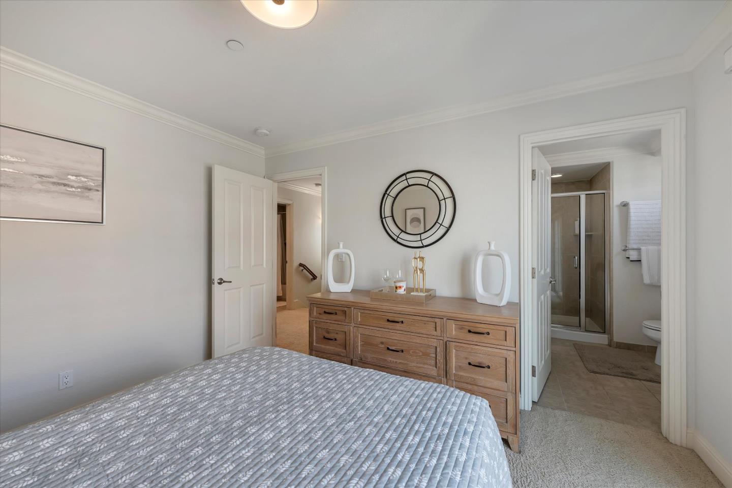 1136 Willow Village SQ