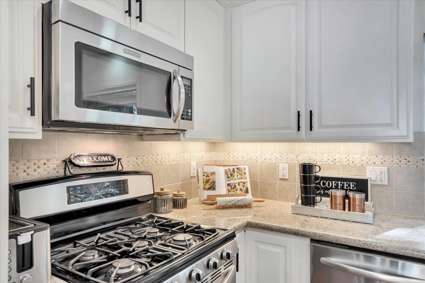 1136 Willow Village SQ