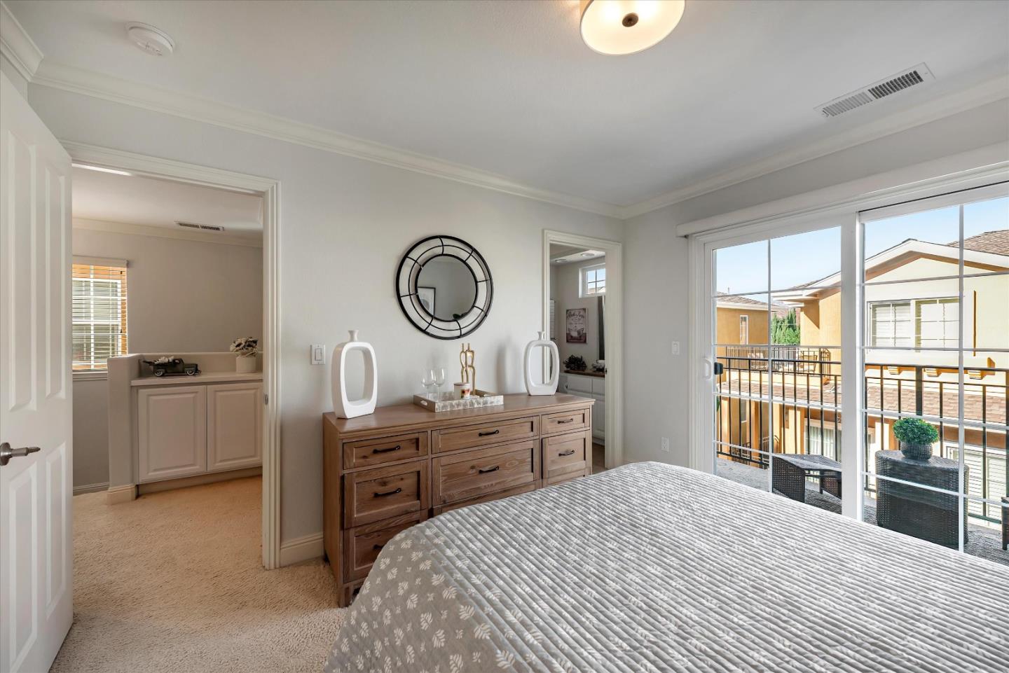 1136 Willow Village SQ