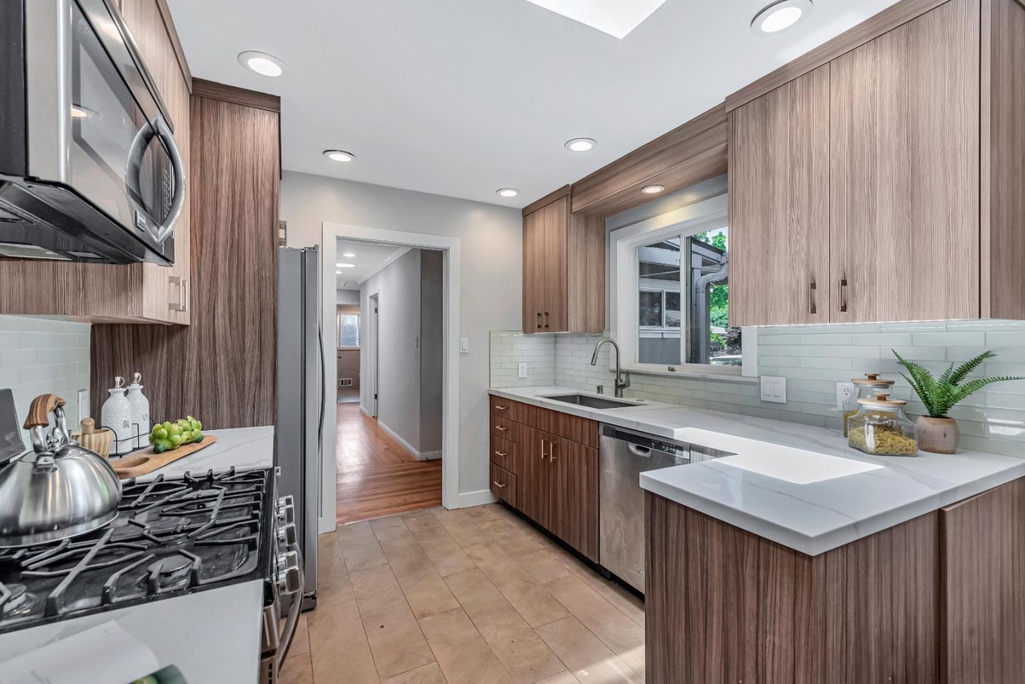 1136 Doralee WAY