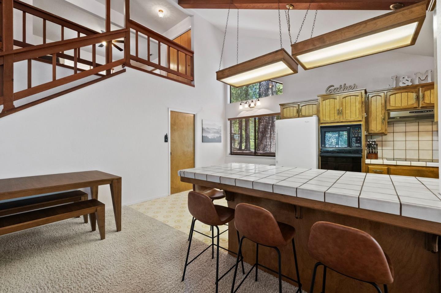 22150 Sarah CIR
