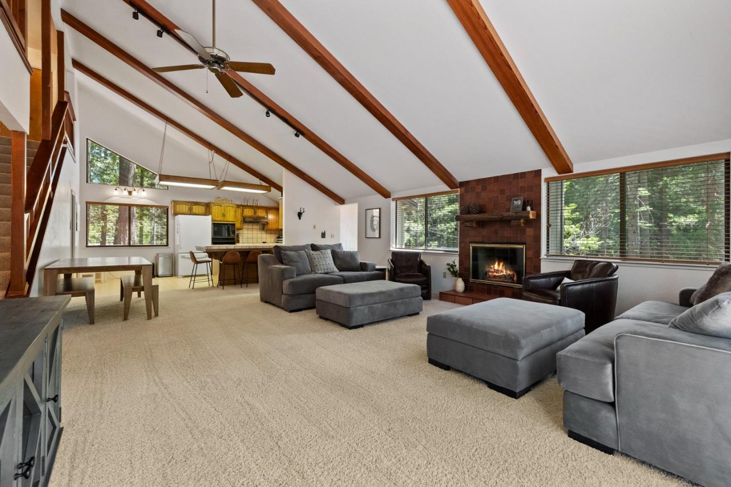 22150 Sarah CIR