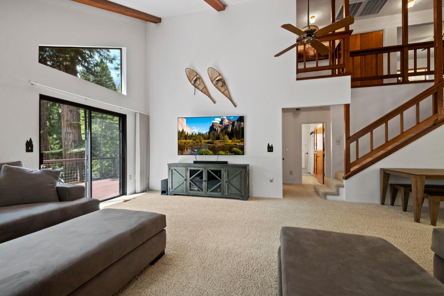 22150 Sarah CIR