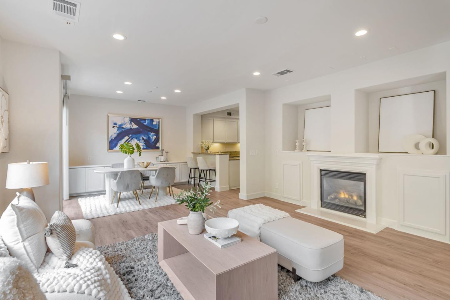 900 Live Oak WAY 903