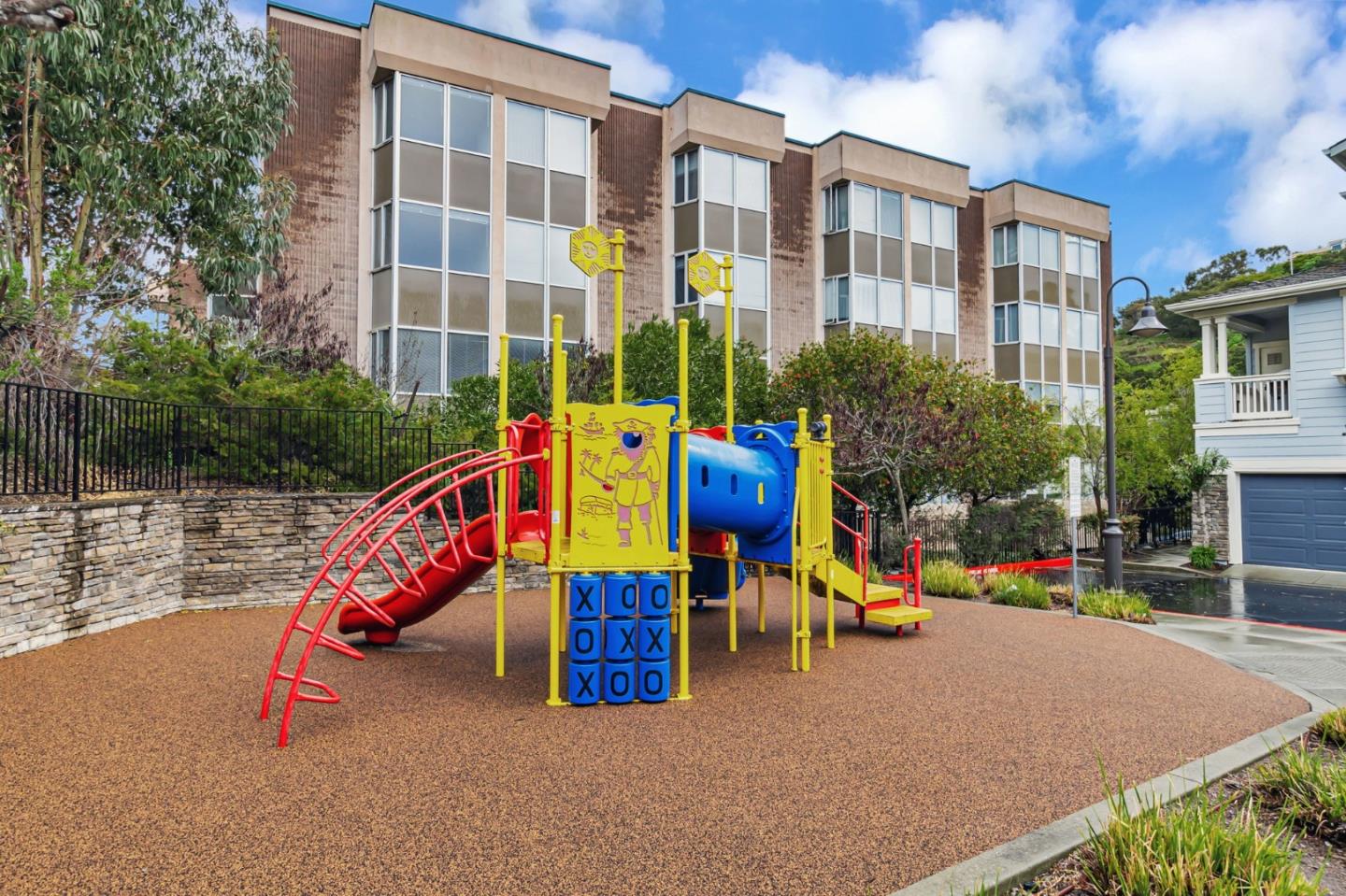 900 Live Oak WAY 903