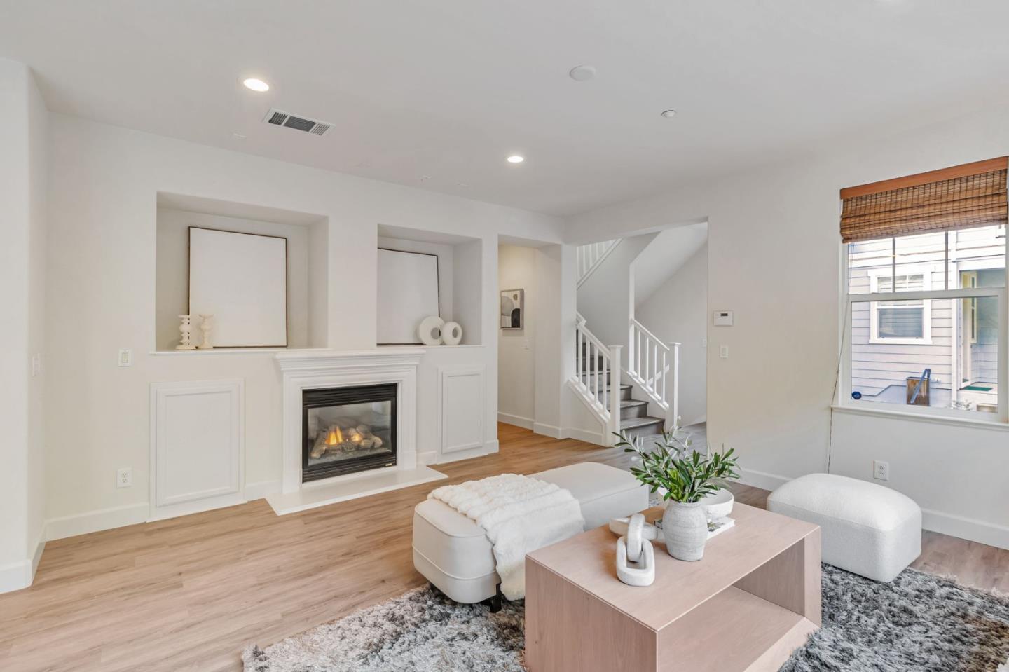 900 Live Oak WAY 903