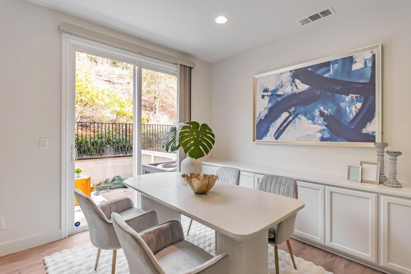 900 Live Oak WAY 903