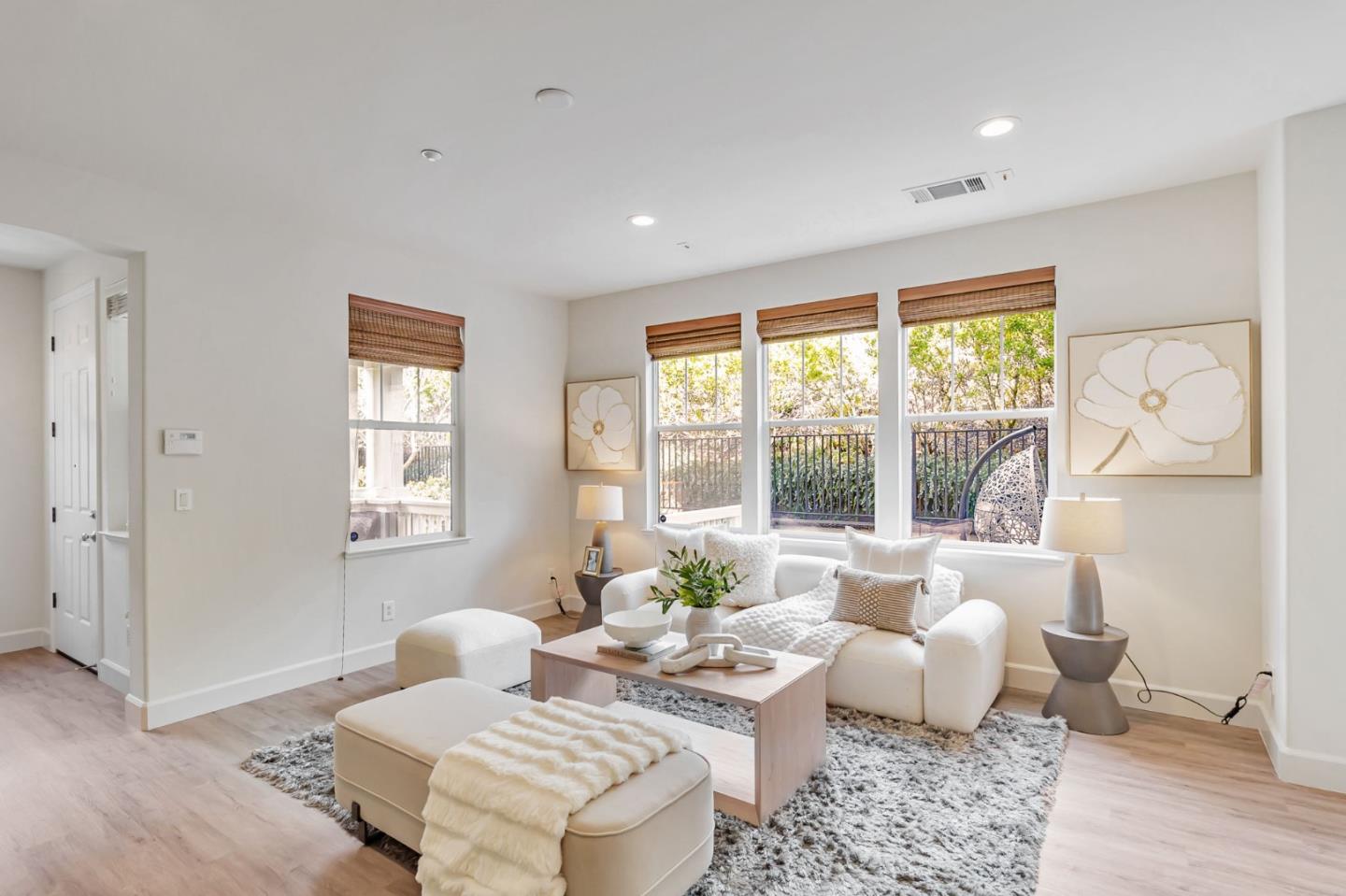 900 Live Oak WAY 903