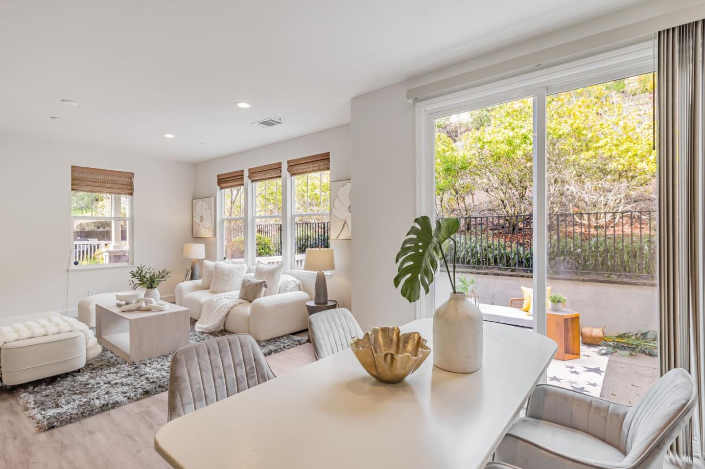 900 Live Oak WAY 903