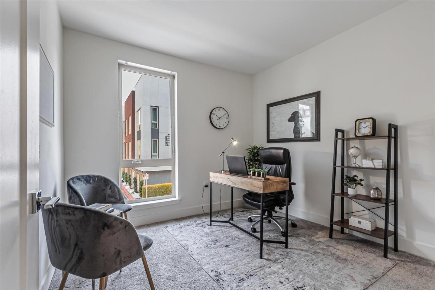 460 Montague EXPY 20