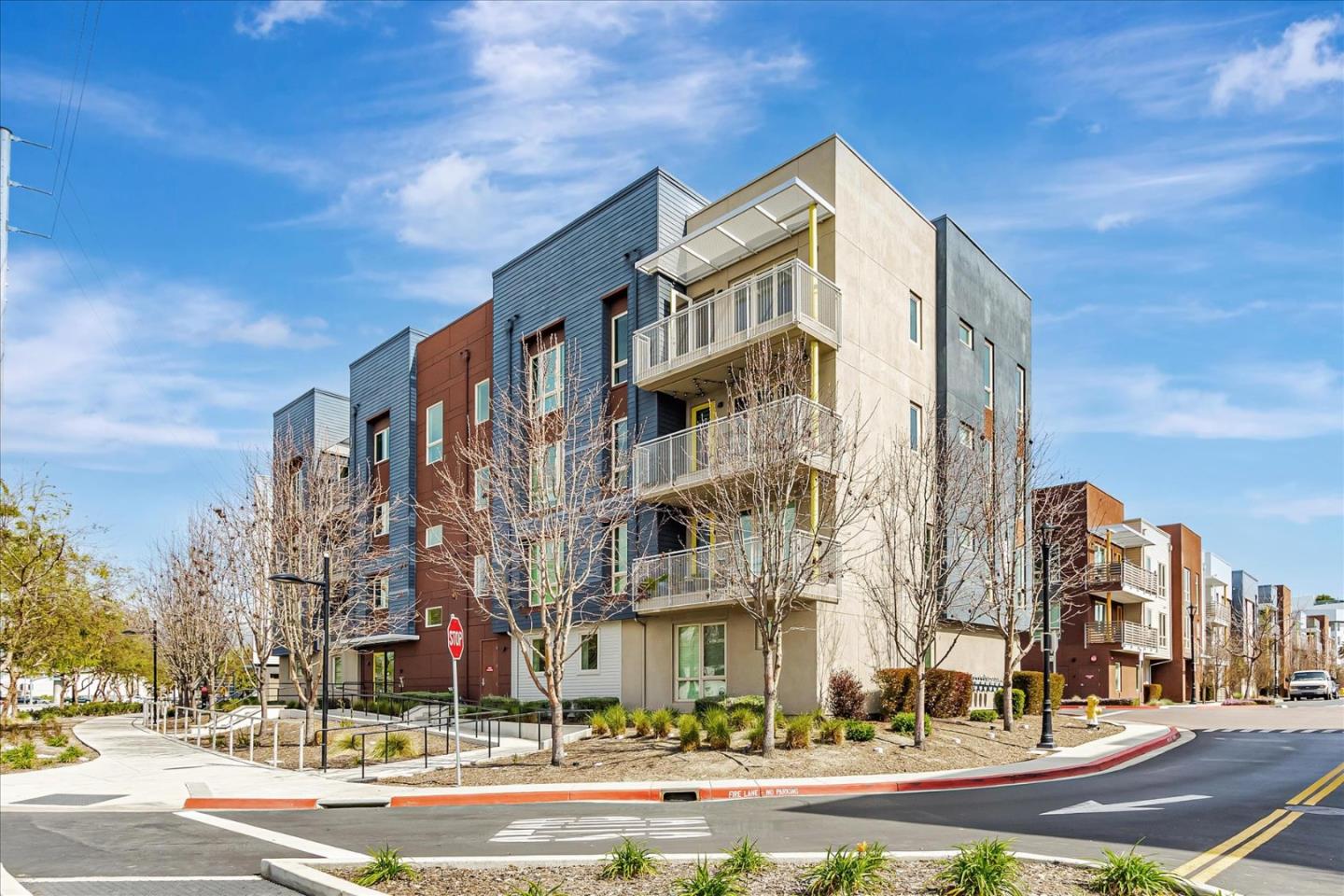 460 Montague EXPY 20