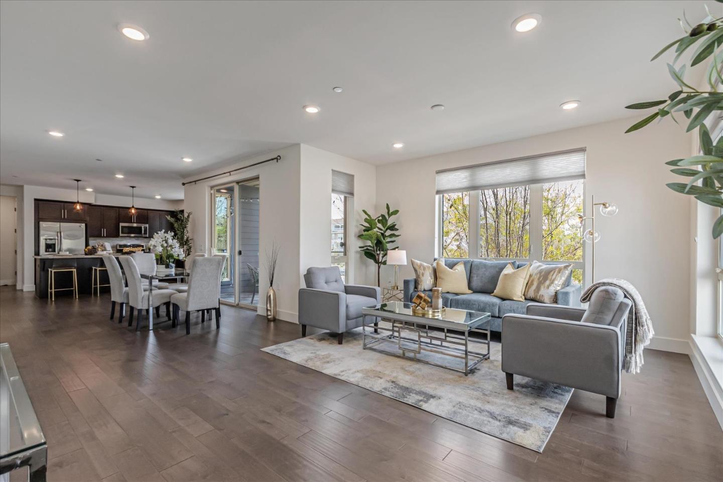 460 Montague EXPY 20