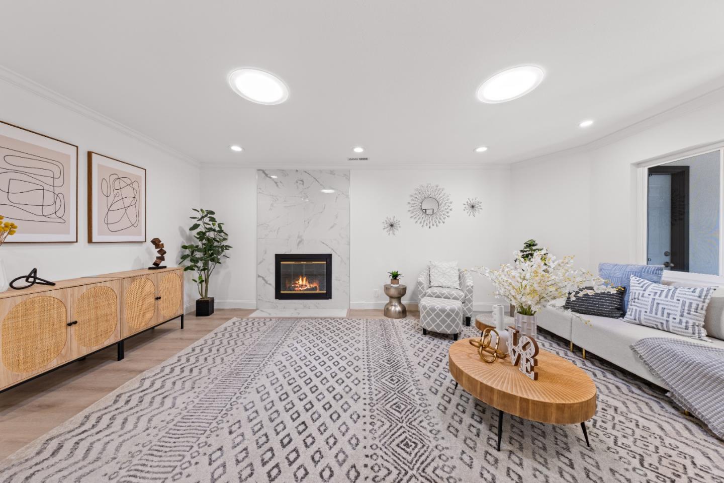 734 Eden AVE