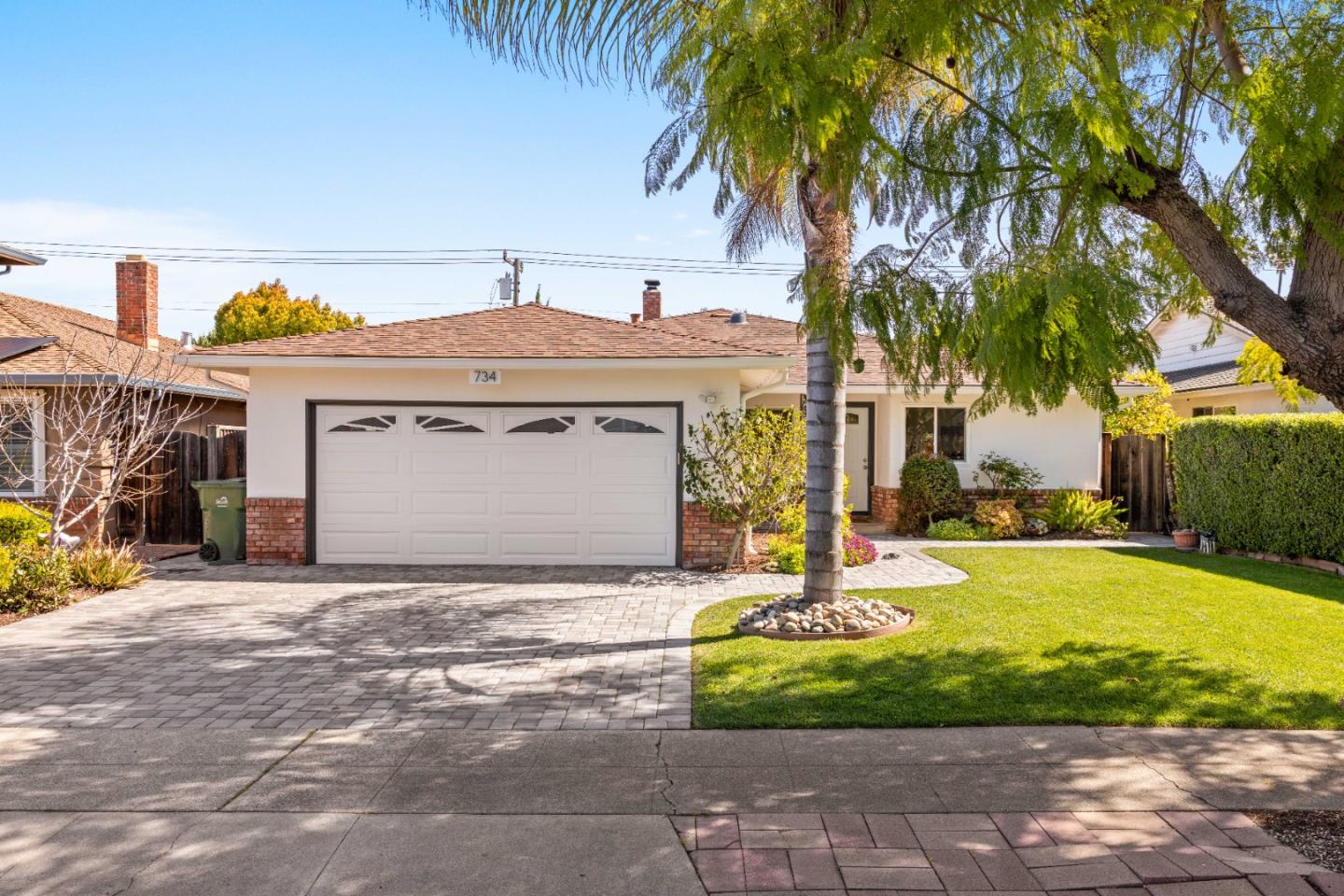 734 Eden AVE