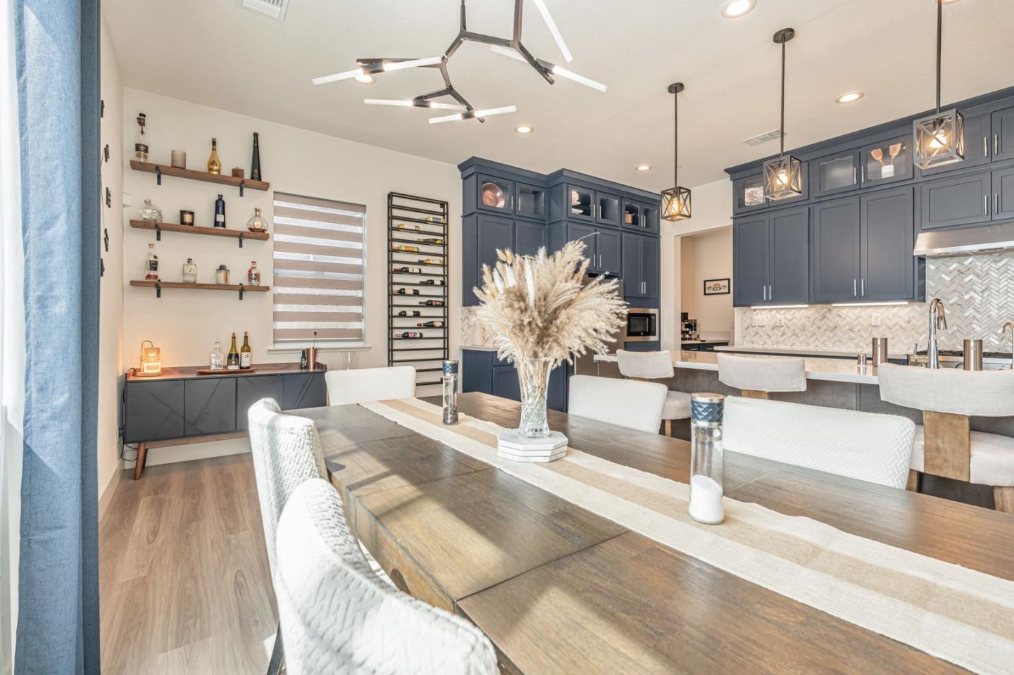 3188 Jake ST