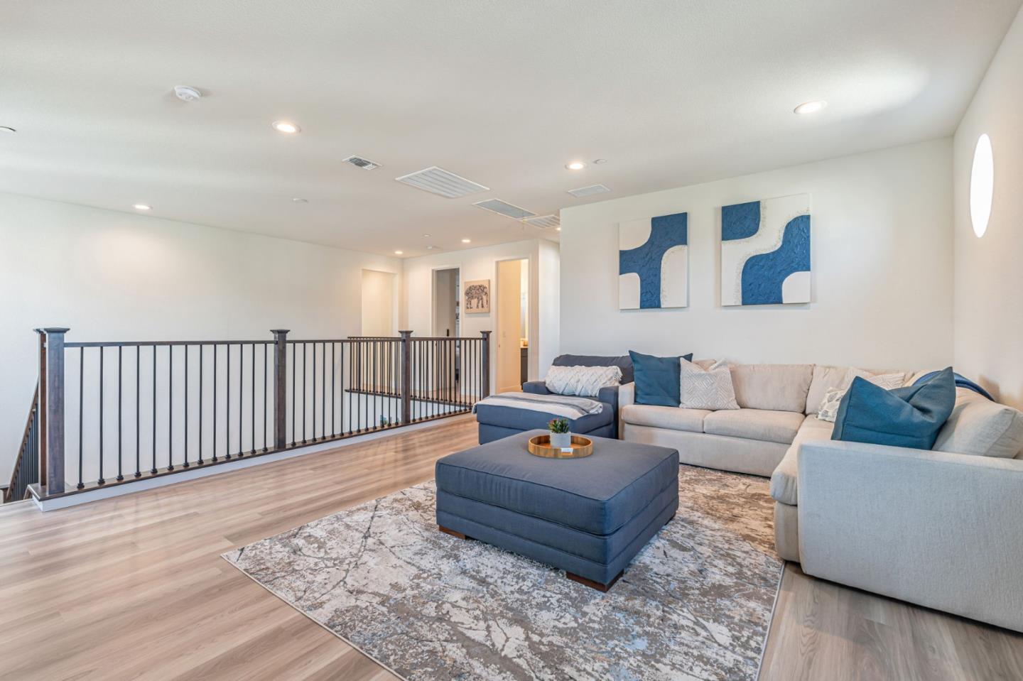 3188 Jake ST