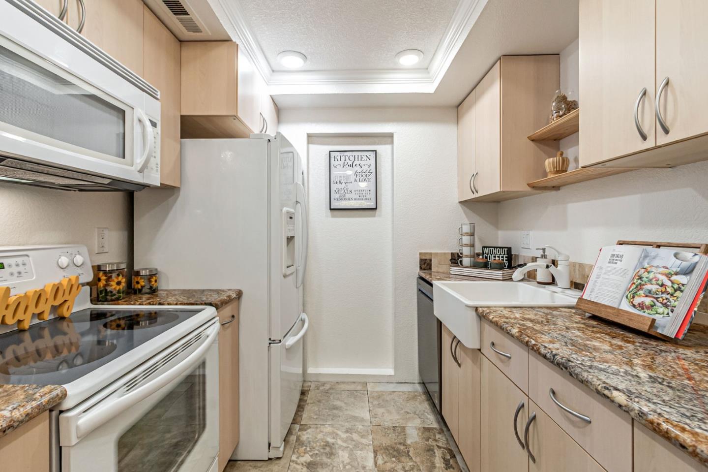1763 Braddock CT