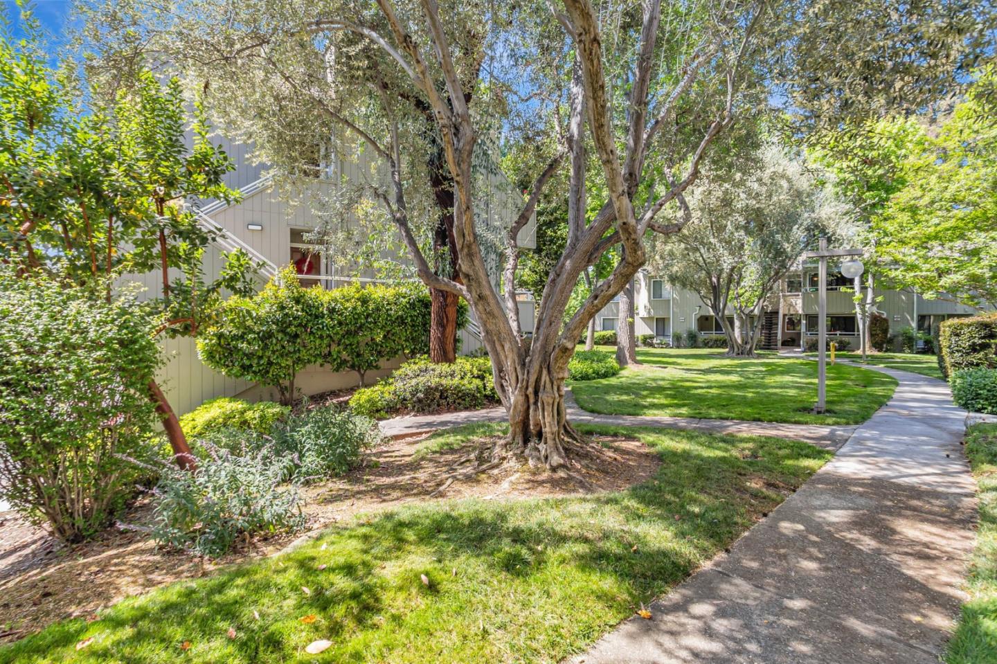 1763 Braddock CT