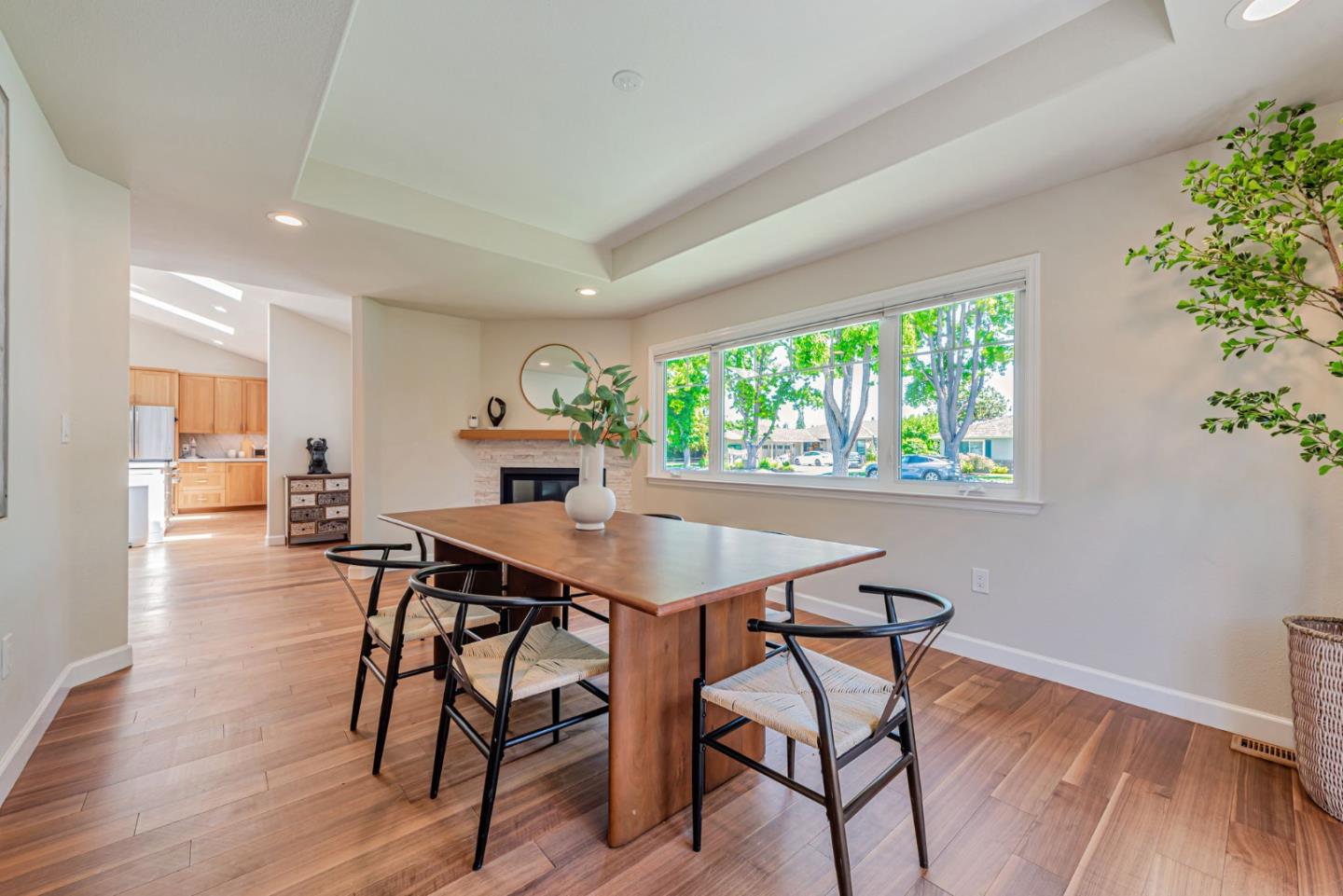 1151 Doralee Way
