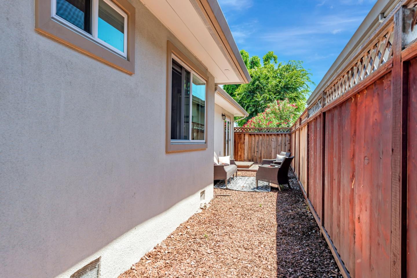1151 Doralee Way