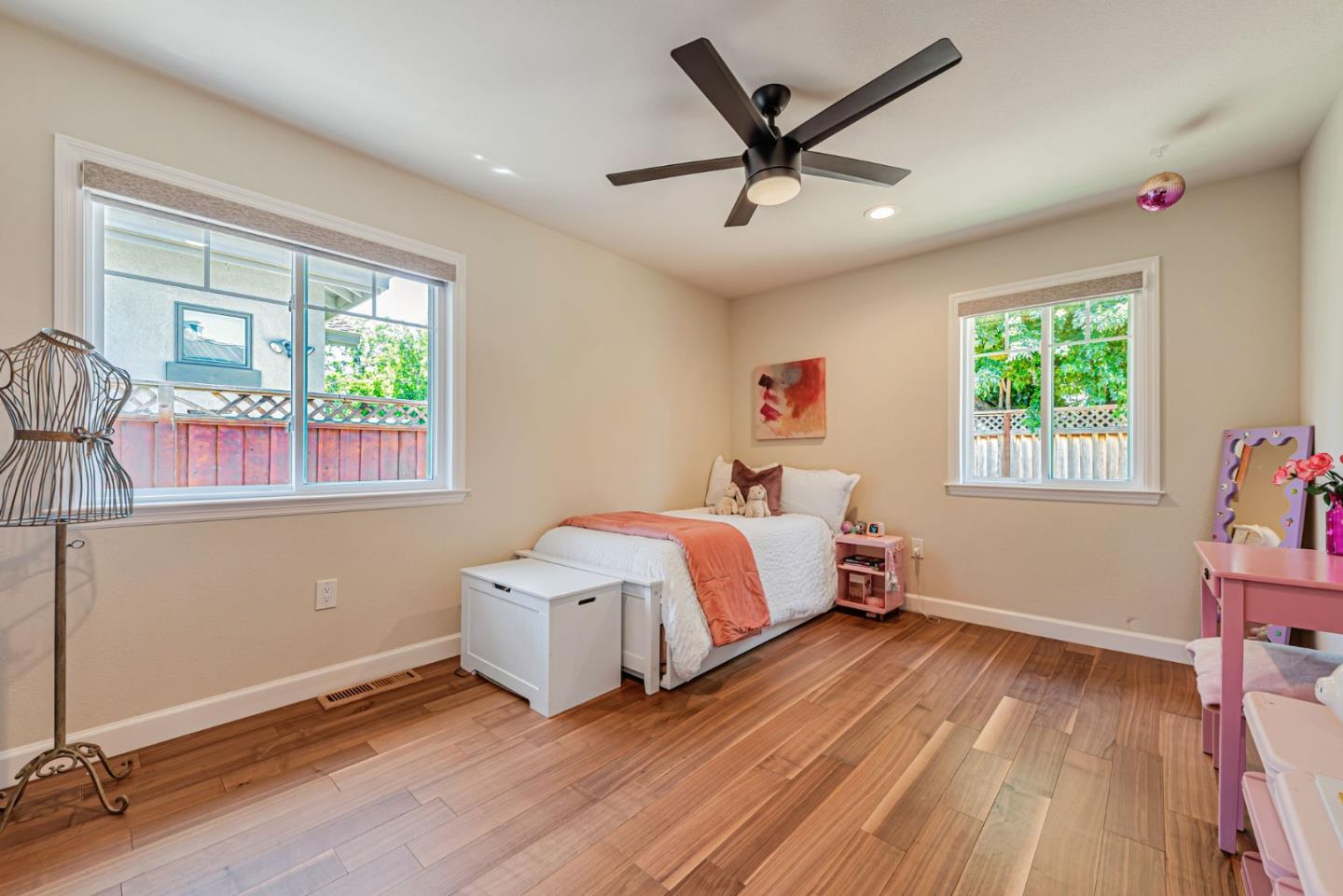1151 Doralee Way