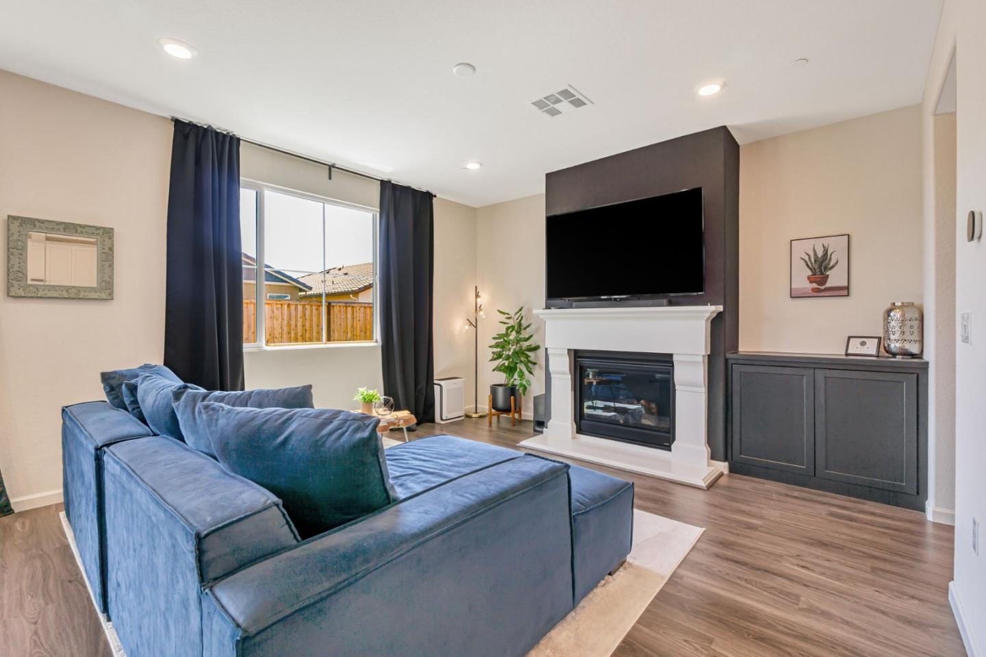 414 Ledro Way
