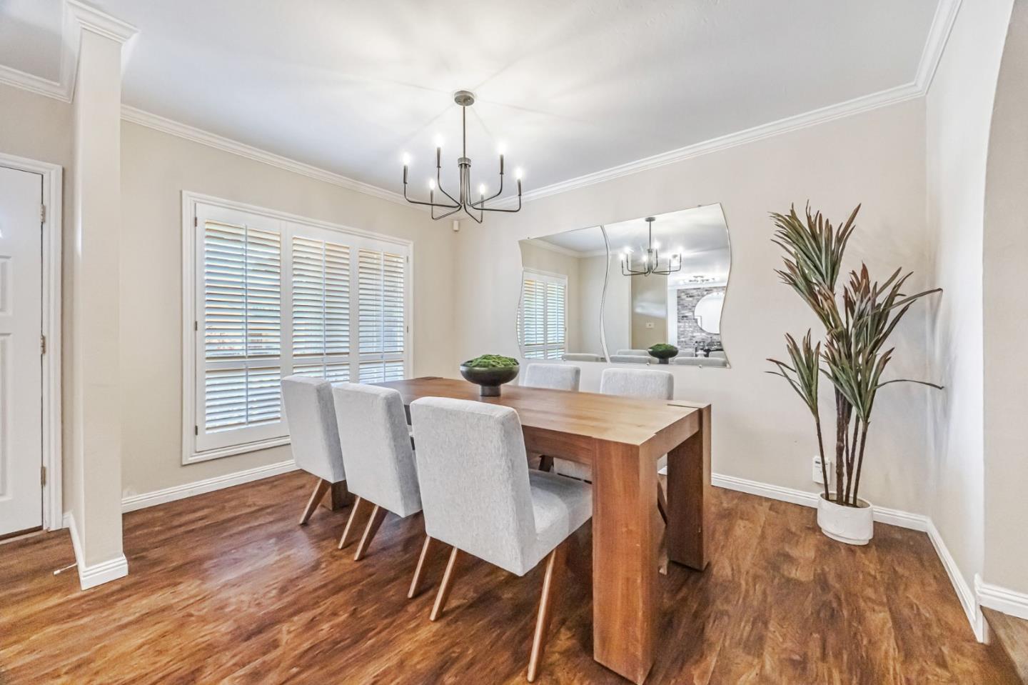 1741 Los Altos Drive