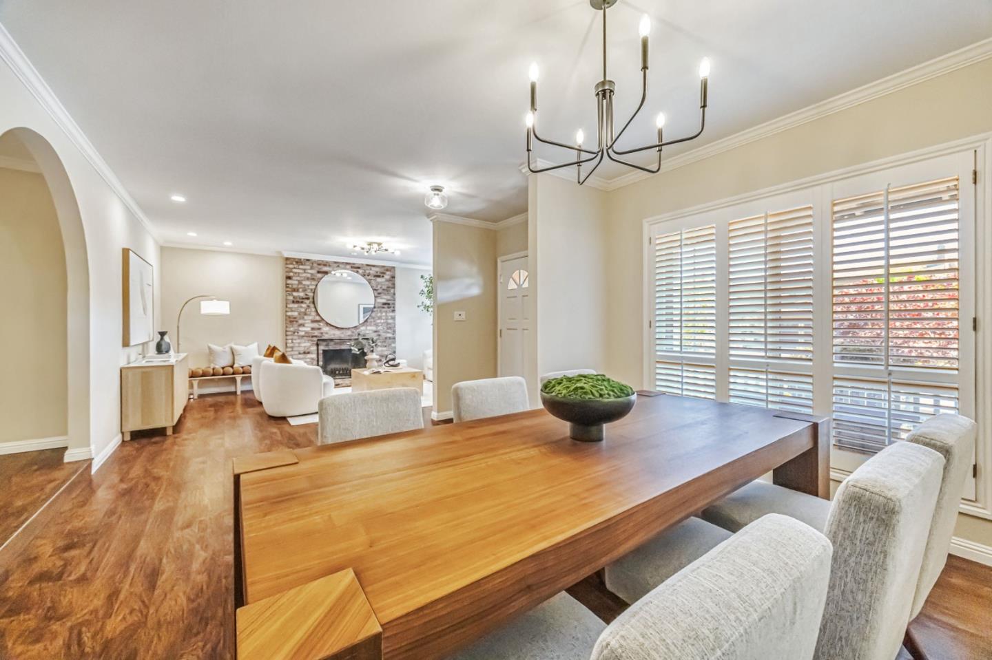 1741 Los Altos Drive