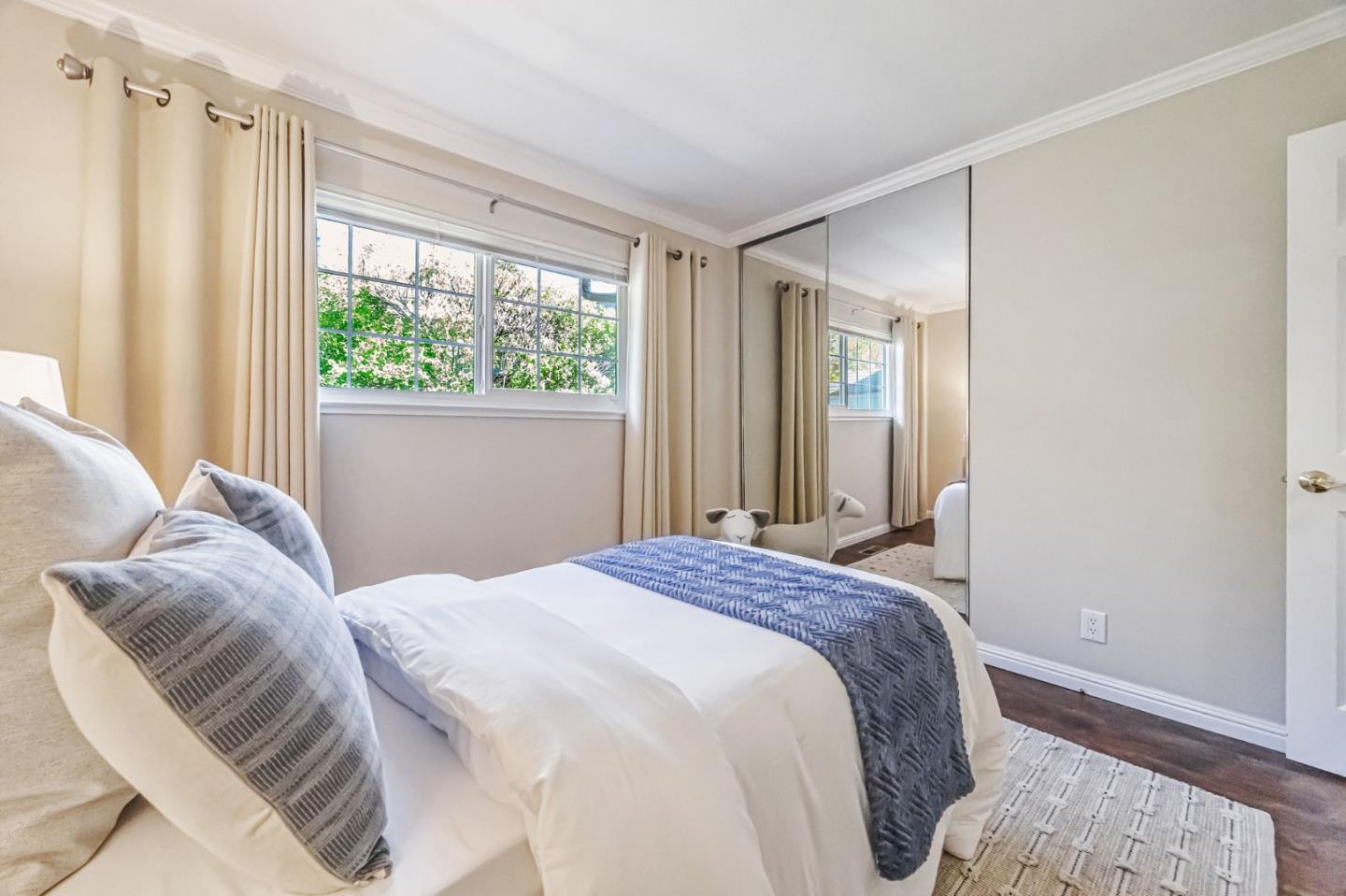 1741 Los Altos Drive