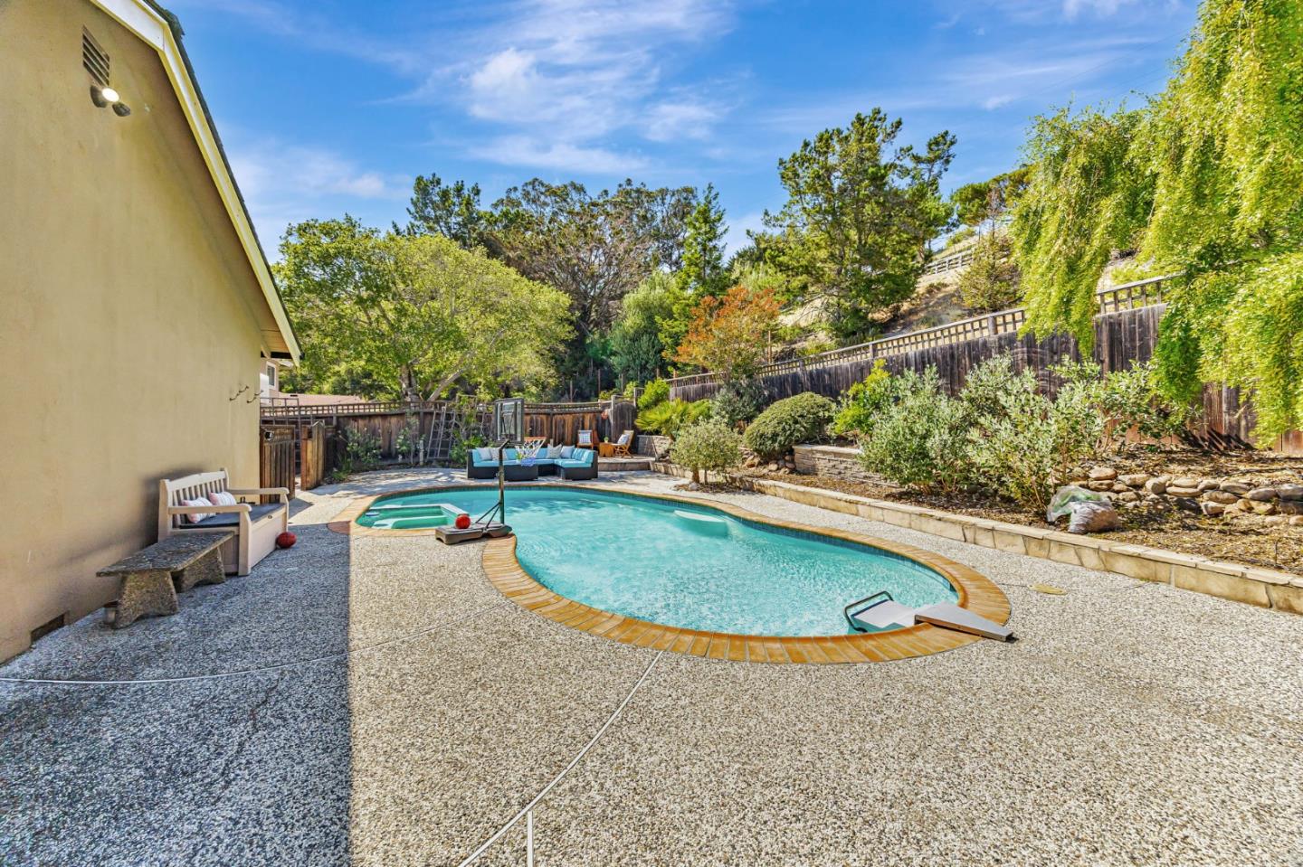 1741 Los Altos Drive