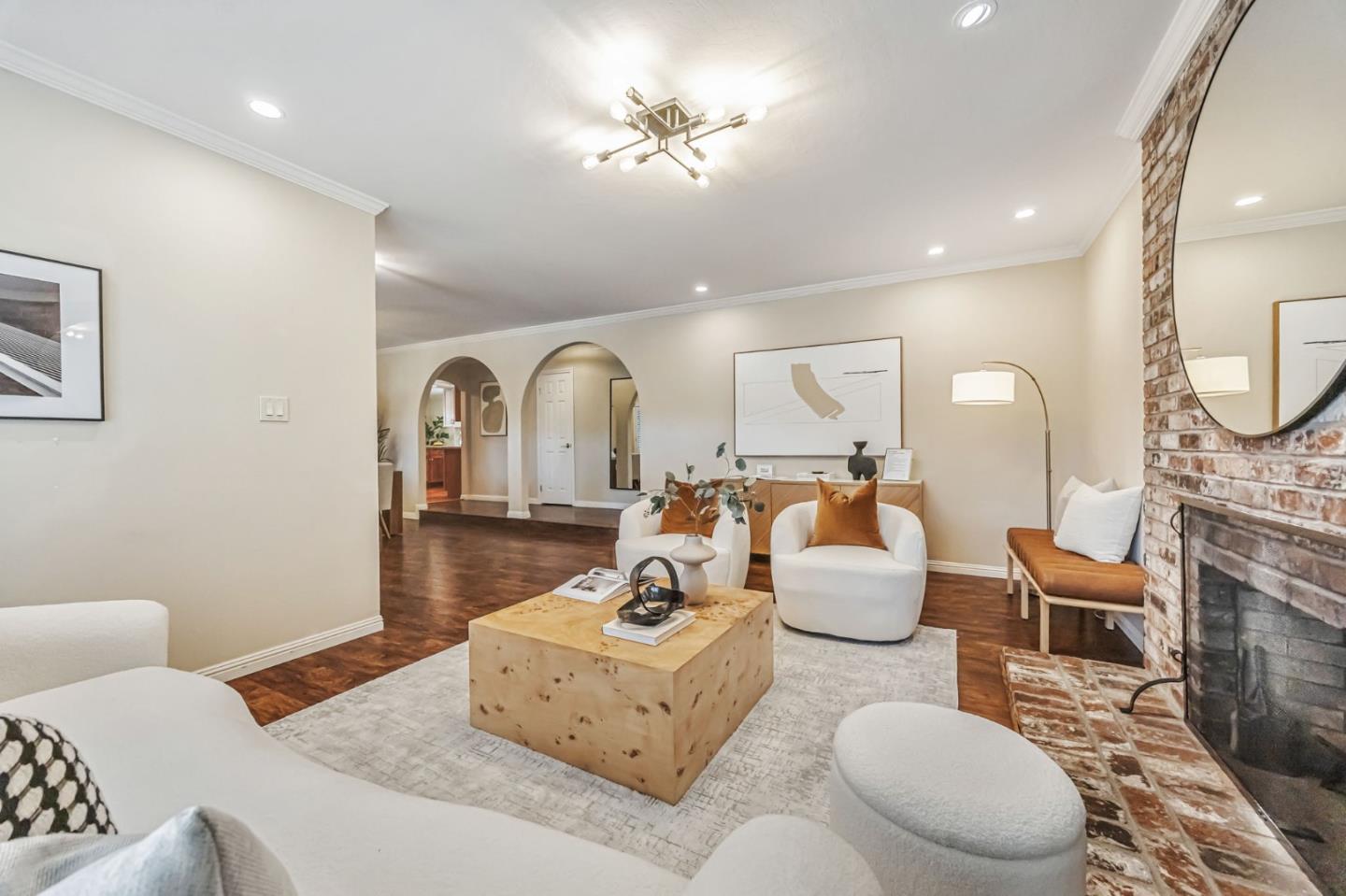 1741 Los Altos Drive