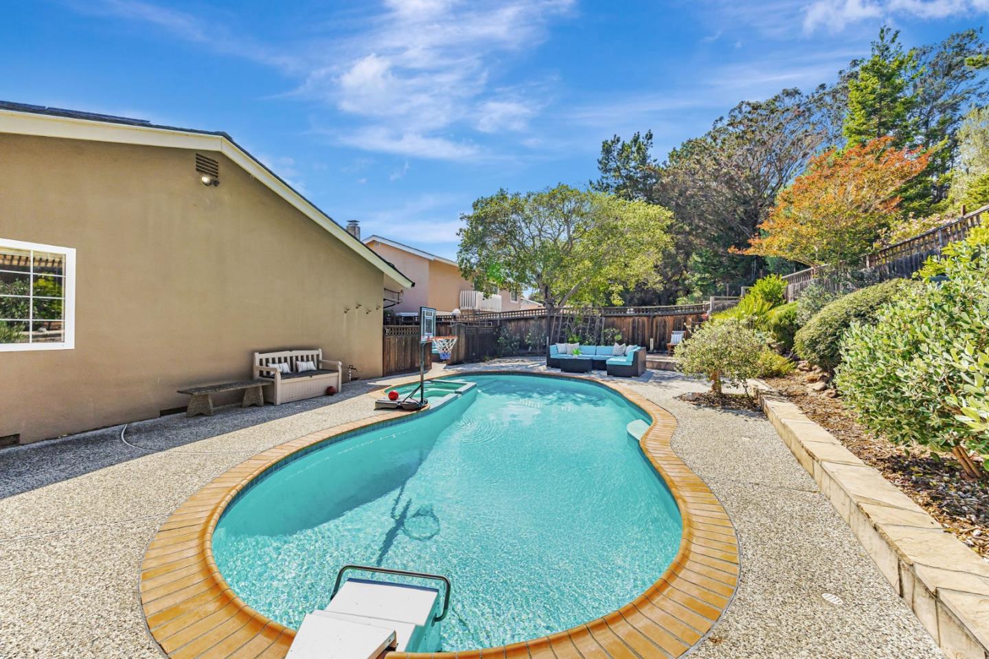 1741 Los Altos Drive